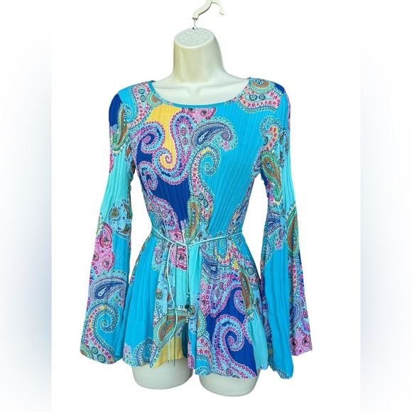 Women’s Paisley Blue Blouse Bell Sleeves W/ Tie Size Small Boho Hippie Festival - Picture 5 of 7